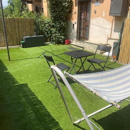 Casa in corte con ampio spazio all’aperto Casatenovo Esterno foto